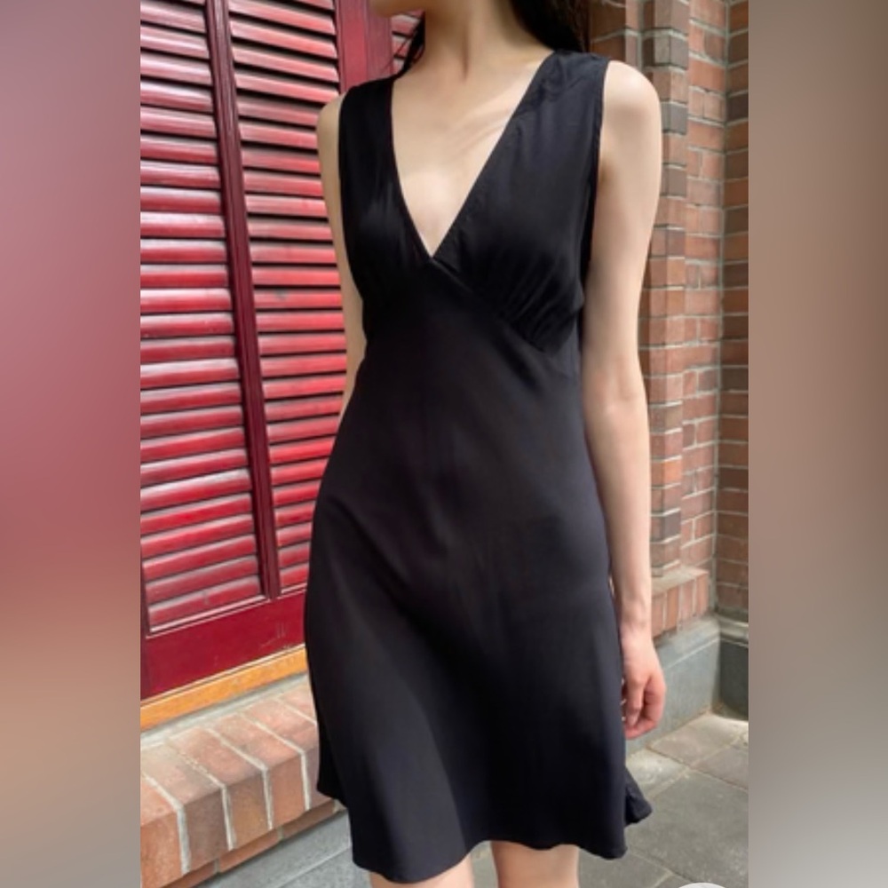 Brandy Melville Classic Black Sleeveless Shift Dress